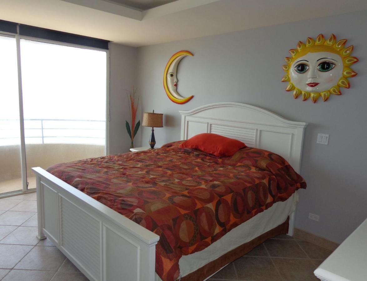 Beachfront Calafia Condos 로사리토 외부 사진